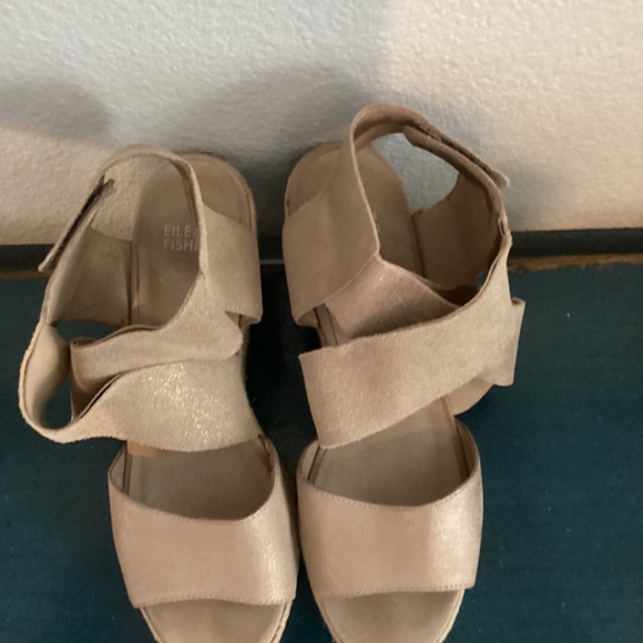 Shoes - Picture 16 of 16